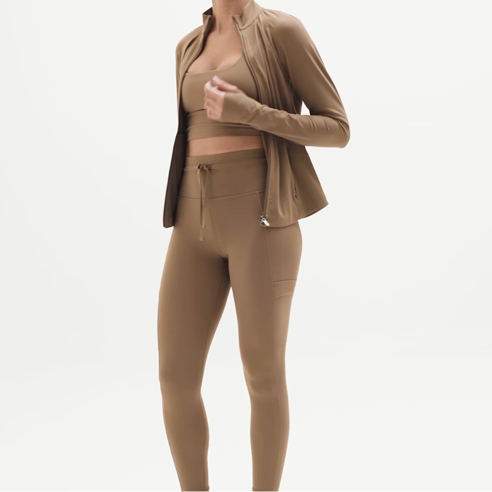 Athleta Salutation Stash High Rise Cargo Legging Size Medium Color Clay